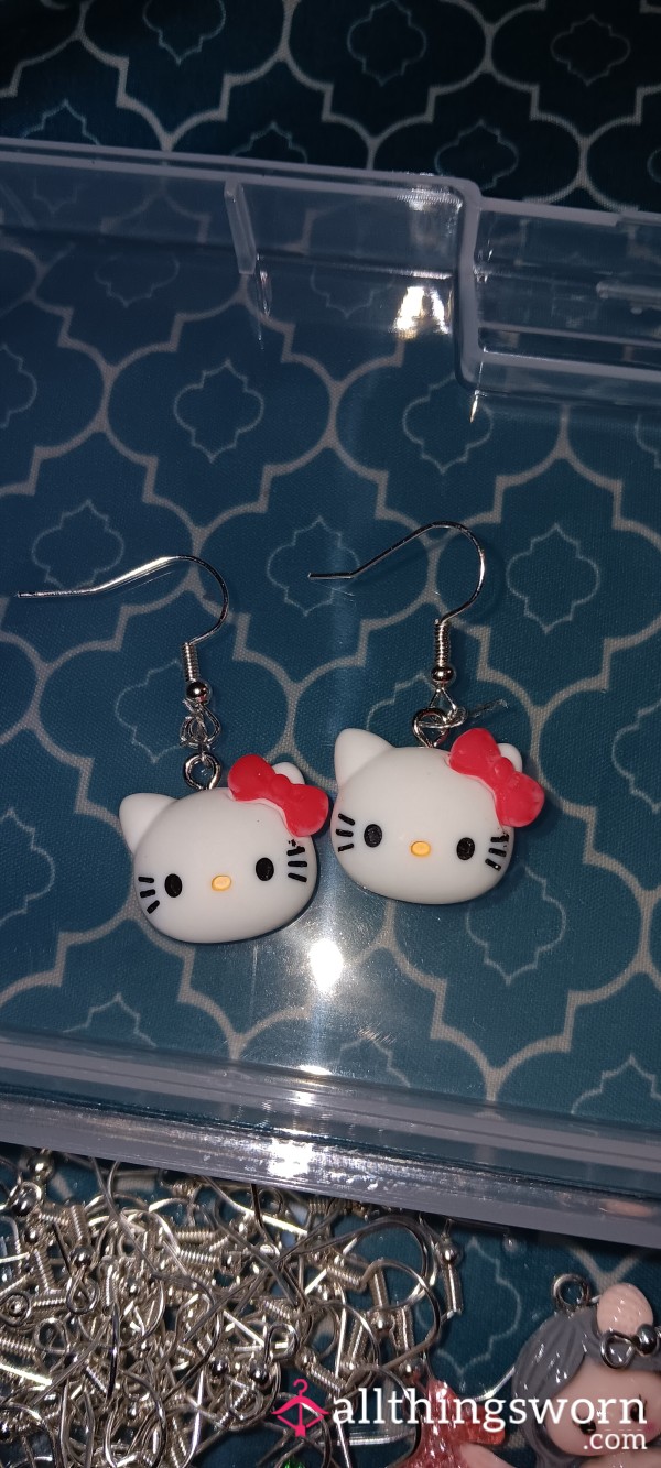 Hello Kitty Resin Earrings Hand- Made By SaphireSadnxss ❤️