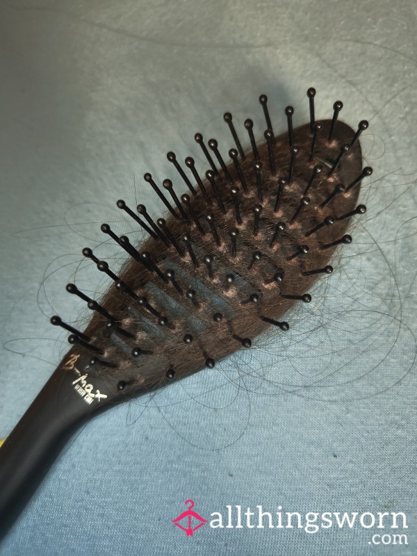 3 Year Old Hairbrush! Tangled In My Soft Silky Hair, Dirty And Clean Pieces. C*m And Smell Me, Treat Me With A New One