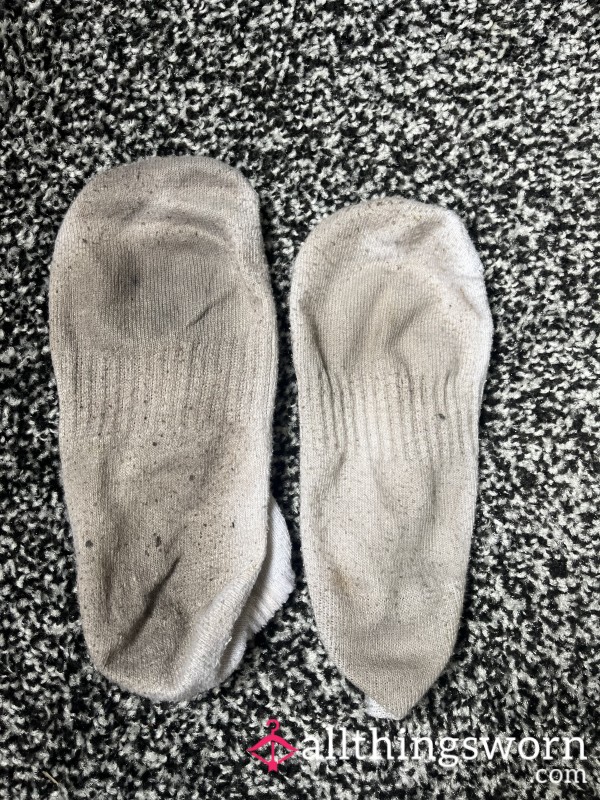 SOLD OTHERS AVAILABLE 6 Days Worn White Dirty Ankle Socks