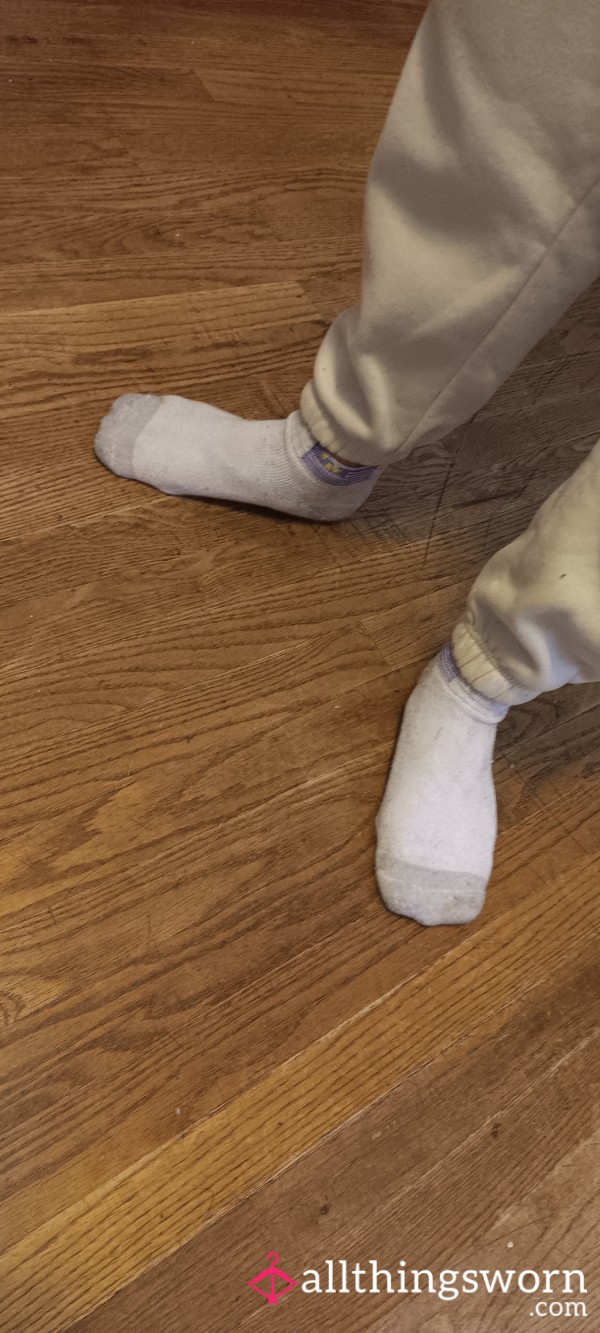 Bf's Crusty White Ankle Socks