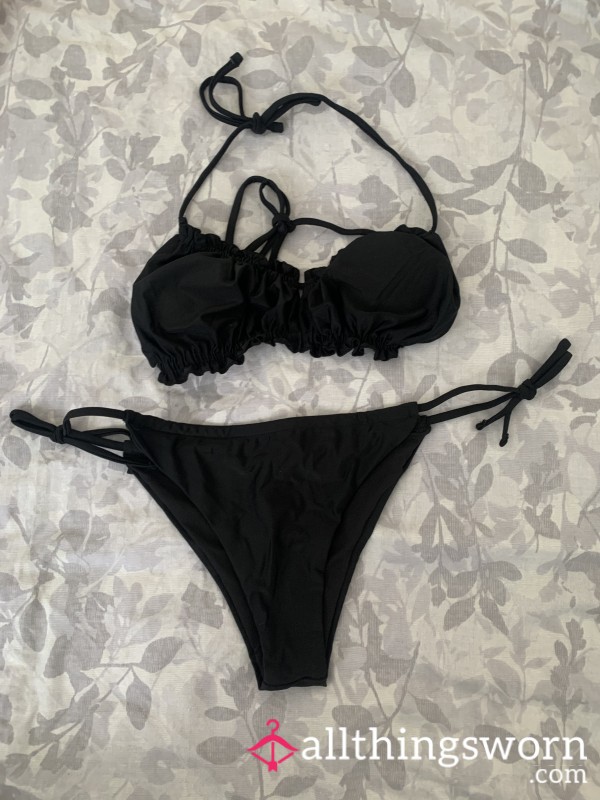 Black Bikini + Pictures(3)