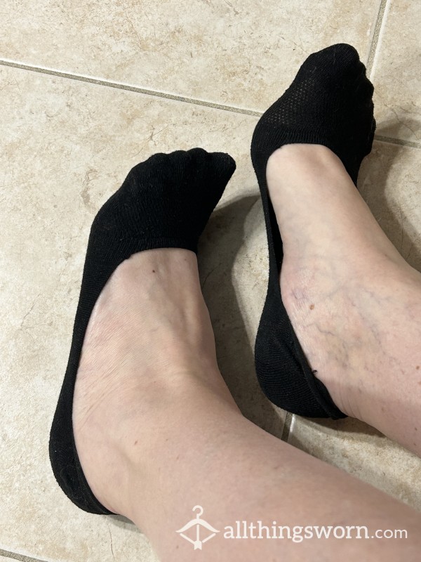 Black No Show Socks, Very Strong Scent