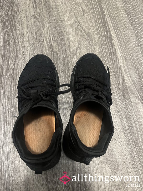 Black No Slip Server Shoes