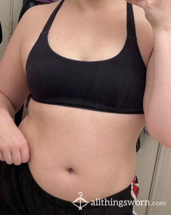 💦Black Underarmor Sports Bra 4-5 Workout Wears💦