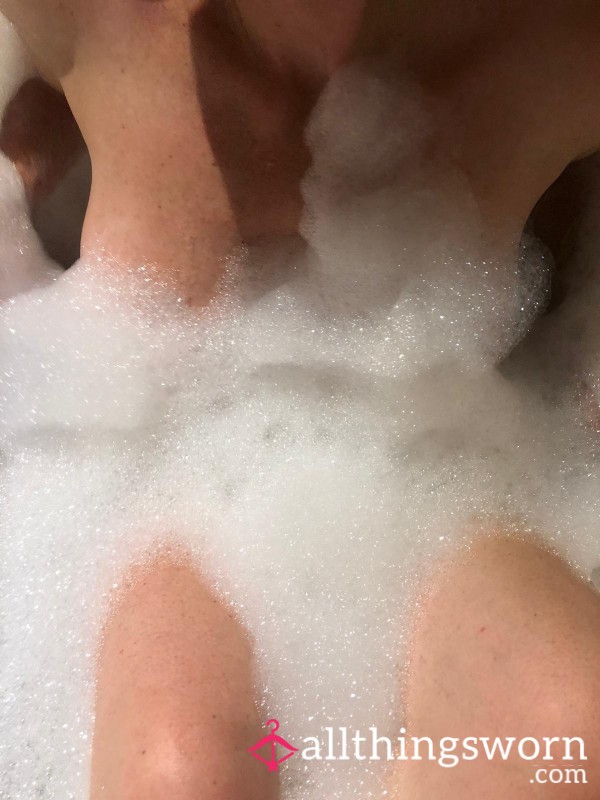 Bubble Bath Boob Play