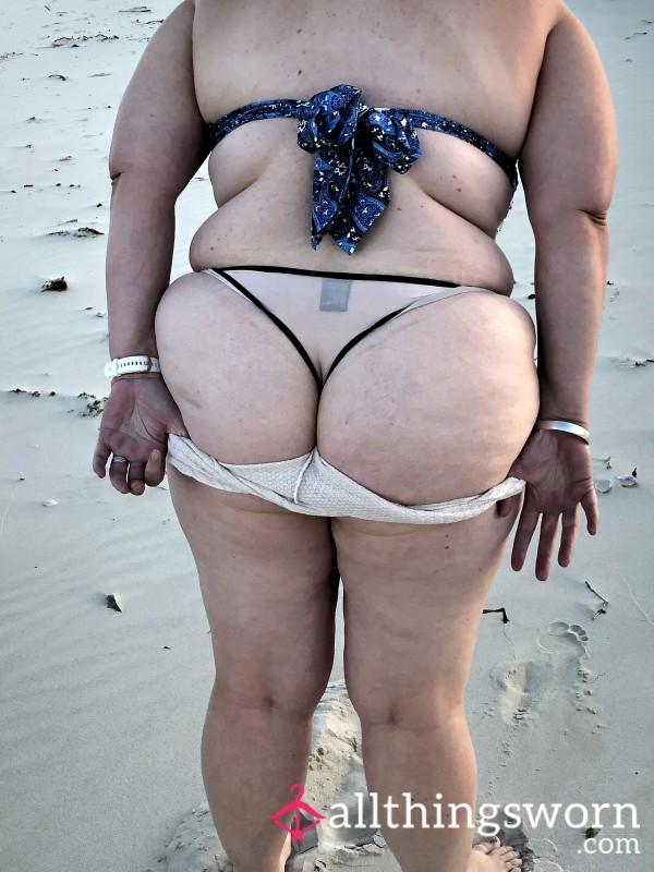 Chunky Pawg Walk On The Beach