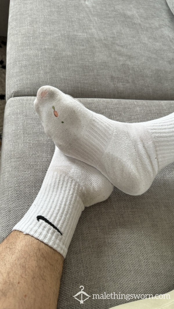 Dirty And Ripped Sporty Socks