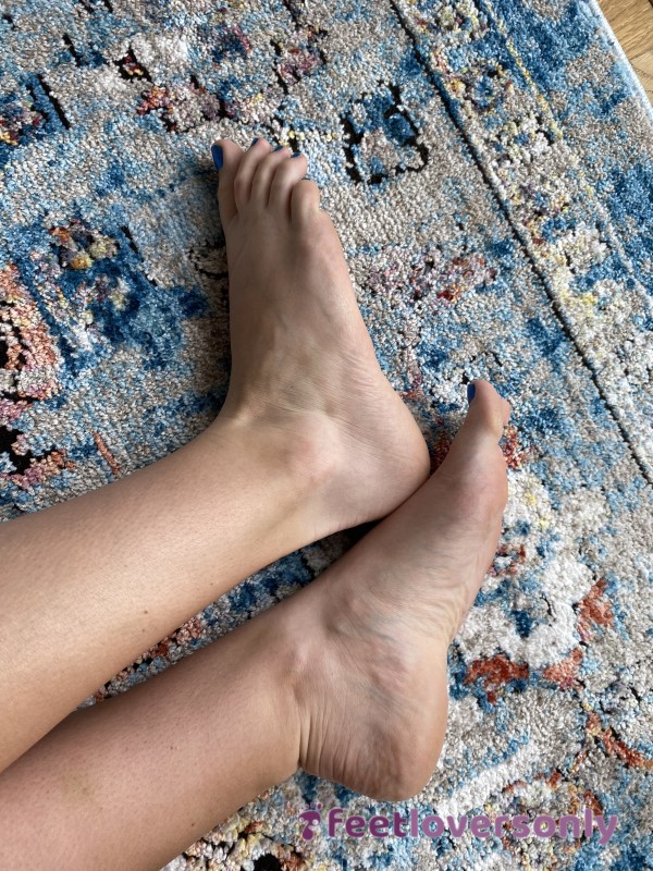 Feet Pics/Videos - Custom Requests Welcome :)