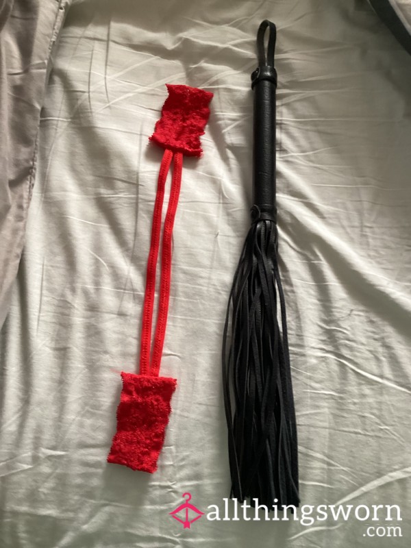 Flogger And Soft Lace Cuffs