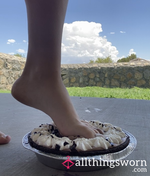 Foot Play In Pie While Giving JOI Voiceover