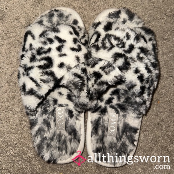 Fuzzy Cheetah Print Slippers