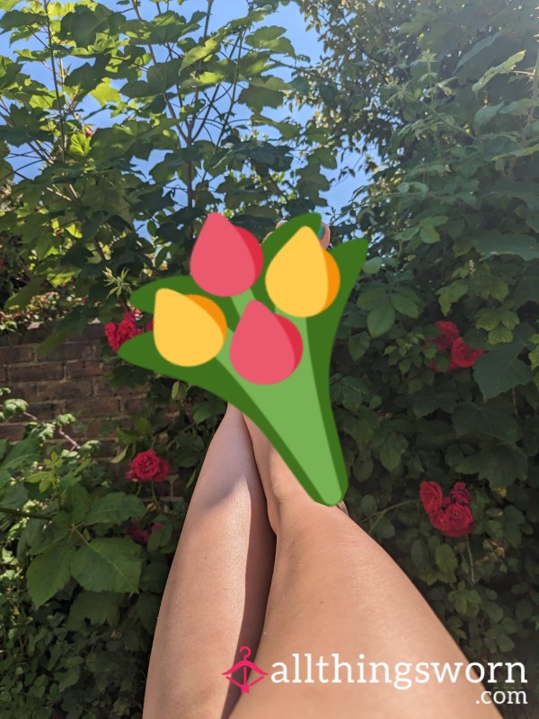 Goddess Feet In Rosa Garden 🌹👣