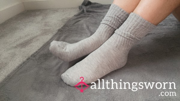 Grey Slouch Socks 🧦