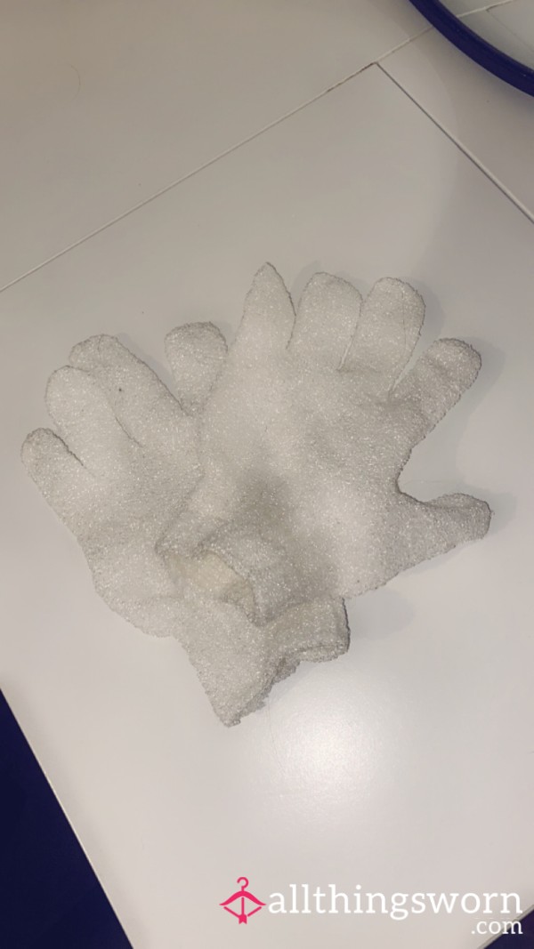 I’ve Scrubbed So Much With These 😍 Well Used Exfoliating Gloves 🧤