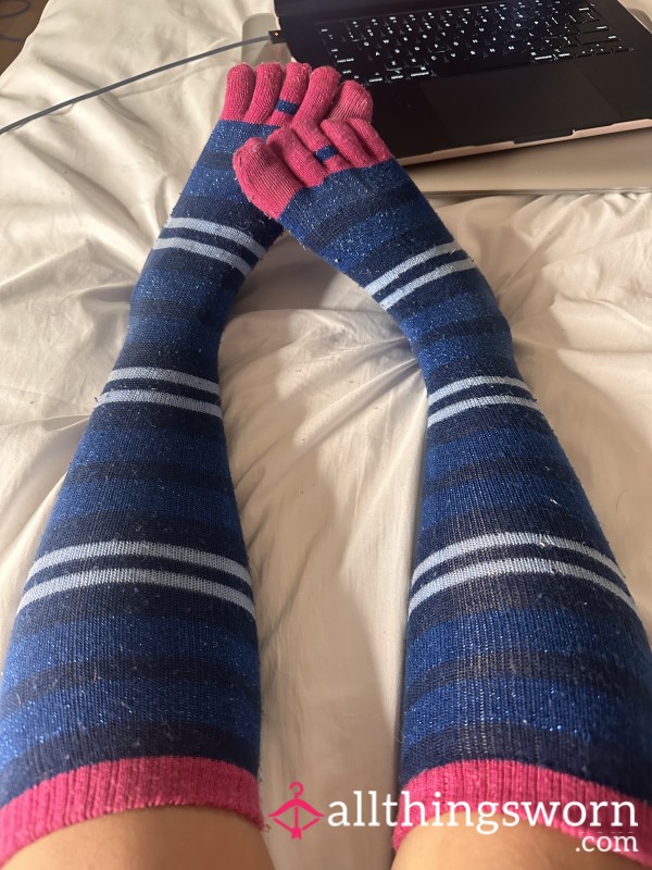 Knee High Toe Socks 🧦