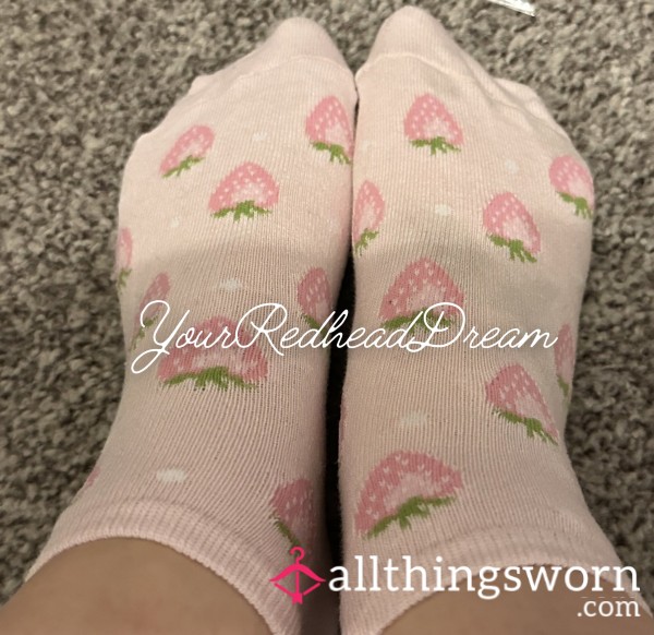 Light Pink Strawberry Print Ankle Socks