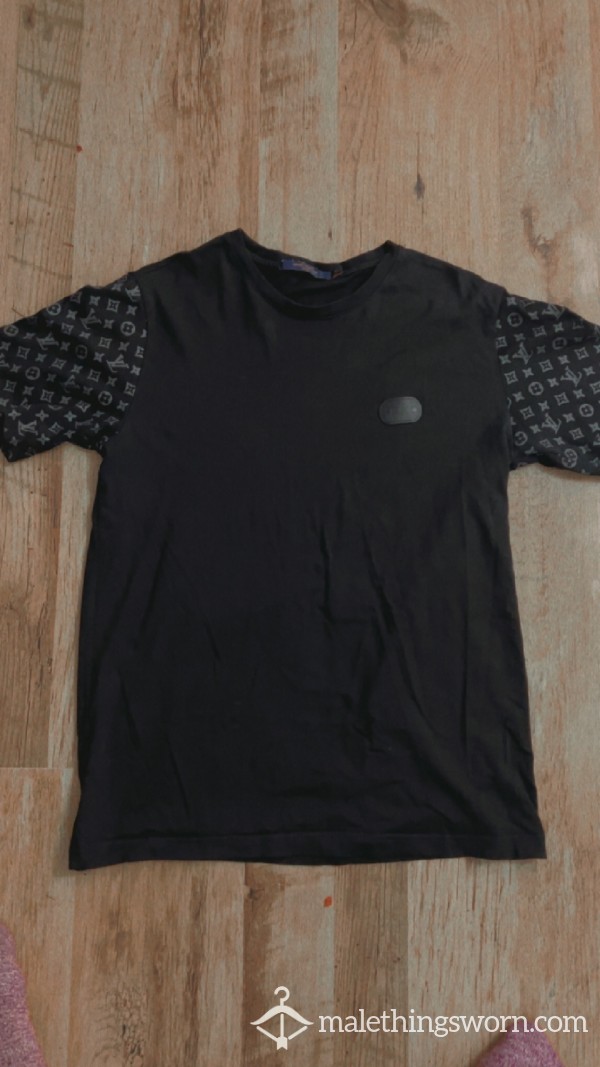 Luis Vuitton Nightwear T-shirt, Smells Like Aftershave And Sweat