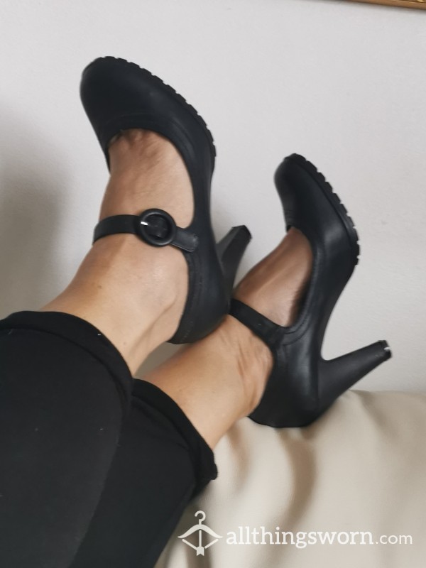 Mary Jane Style Black Shoe's Worn To Work. Sexy Shoe's Who Wants These 💯👠👠 £25.