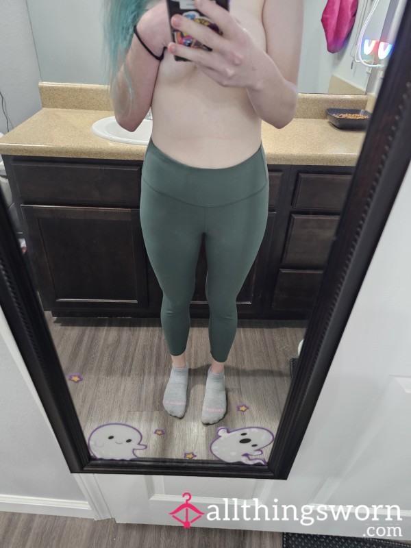 Medium Green Leggings