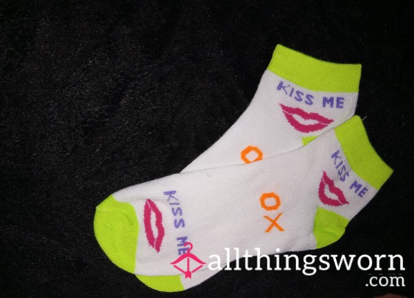 Neon Green 💋 Kiss Me Socks