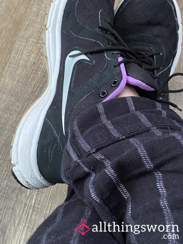 Nike  Black Purple Stinky Sneakers