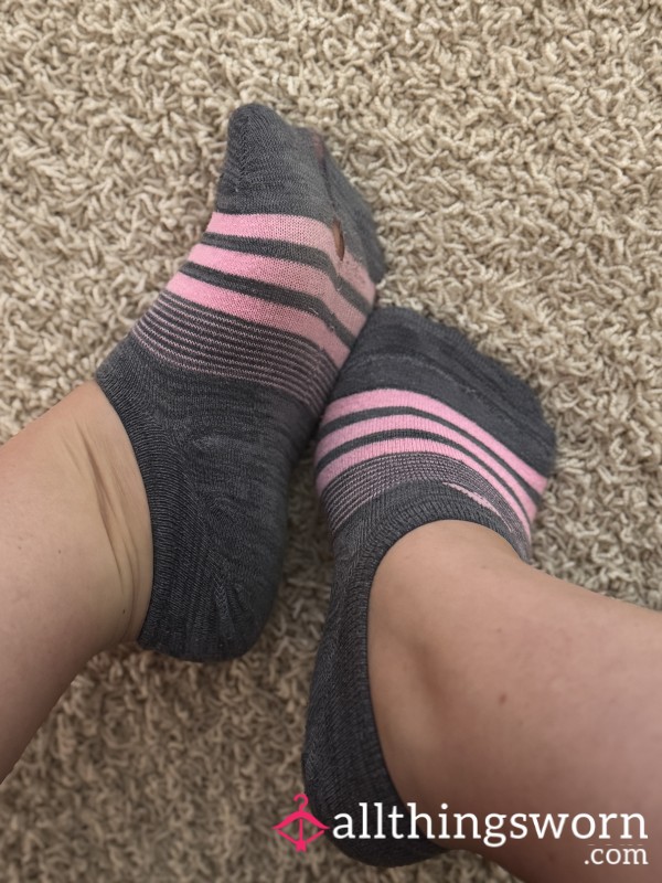 No Show Pink And Grey Adidas Women Socks. Well Worn With Holes In Left Foot. Small 👣