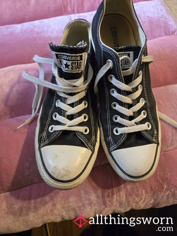 OLD LOW TOP CONVERSE (sneakers, Bbw)