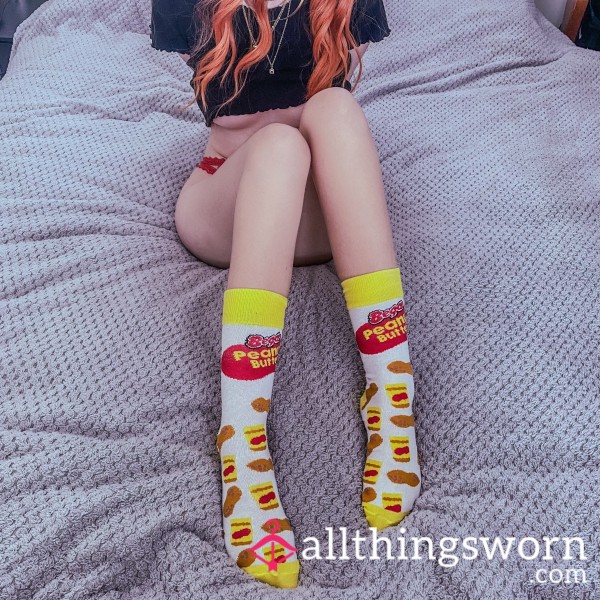 PEANUT Bu*tER SOCKS