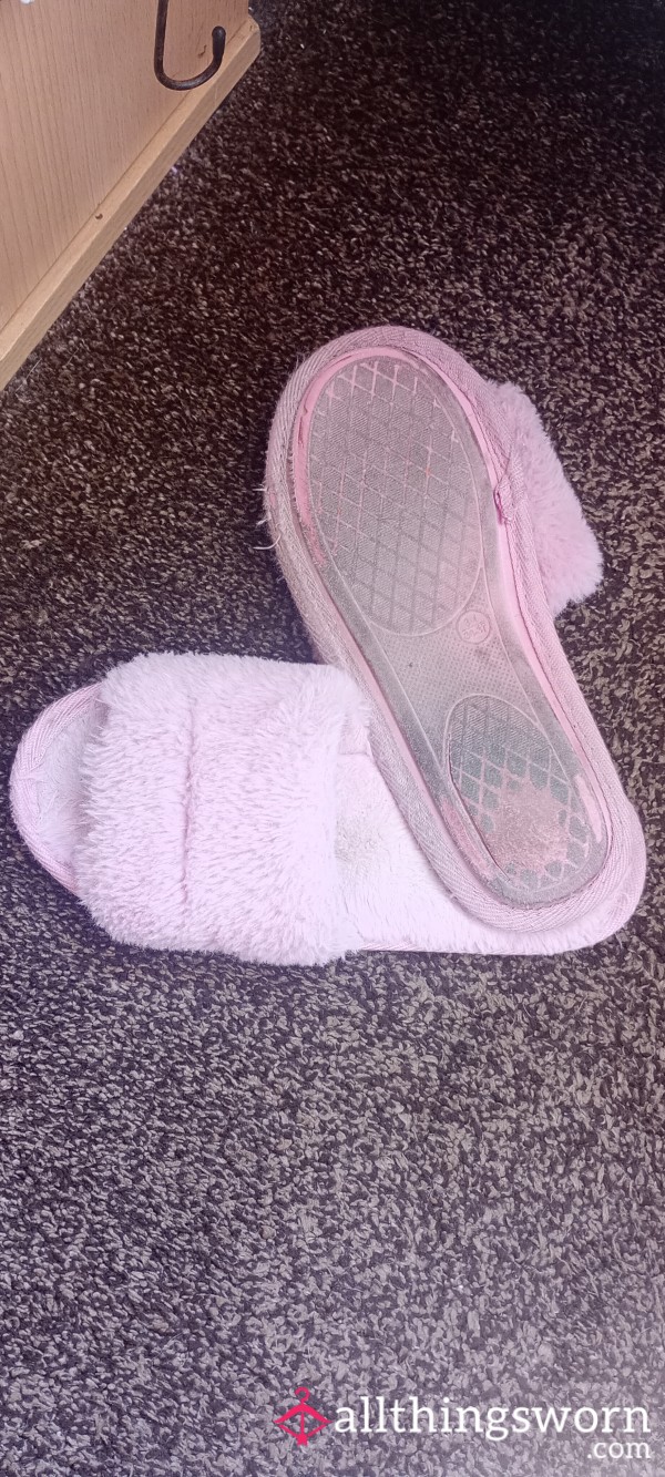 Pink Worn Slippers 🩷