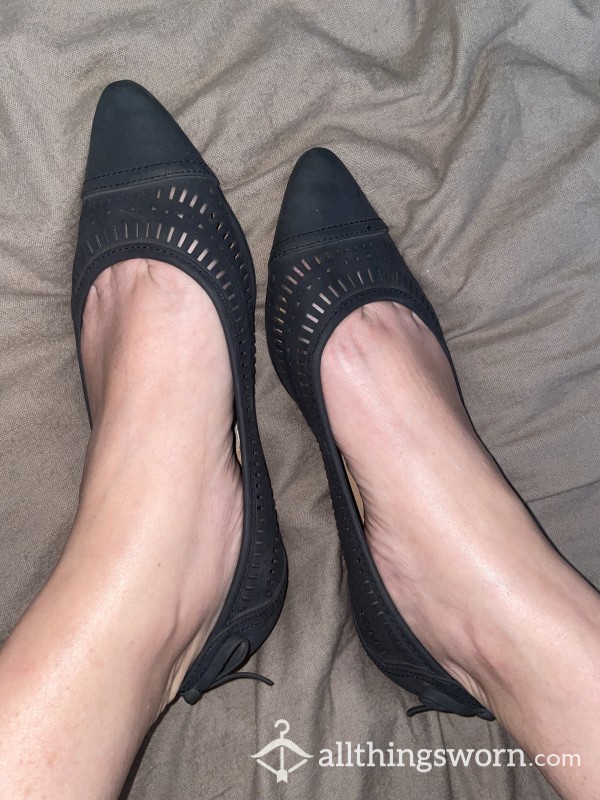 Pointed Toe Black Flats Shoes Stinky Smelly