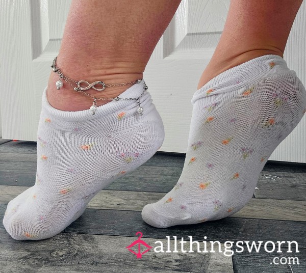 Pretty White Ankle Socks For Sale ! Dirty, Smelly, Well Worn Sweaty Socks....48 Hour Wear