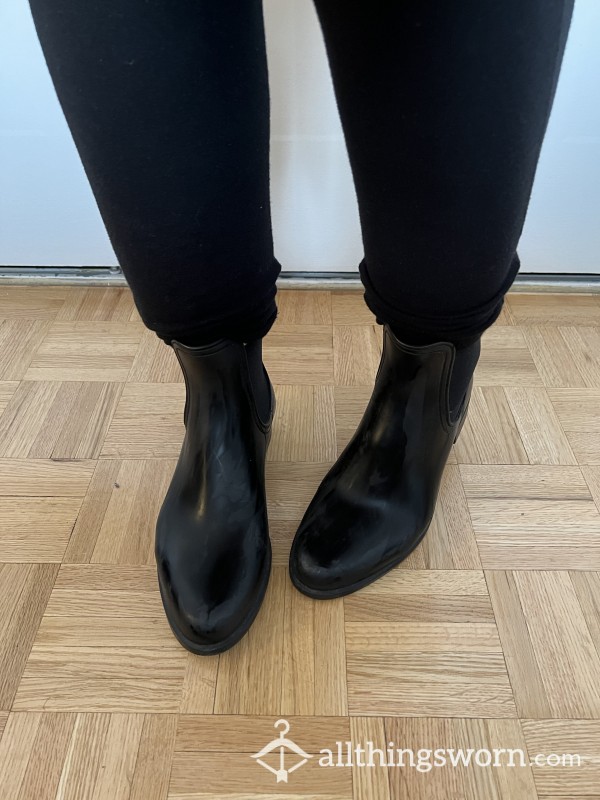 Black Ankle Rain Boots