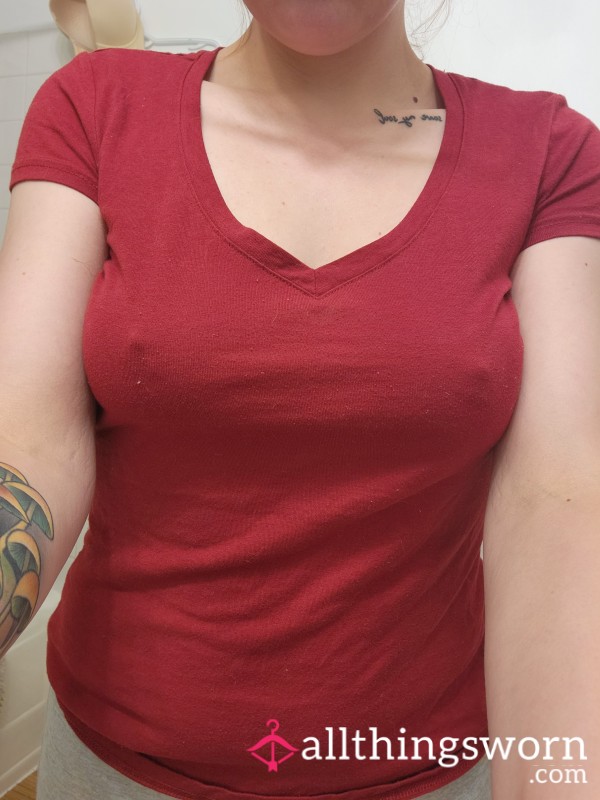 Semi-Transparent Red Soft V-Neck [M]