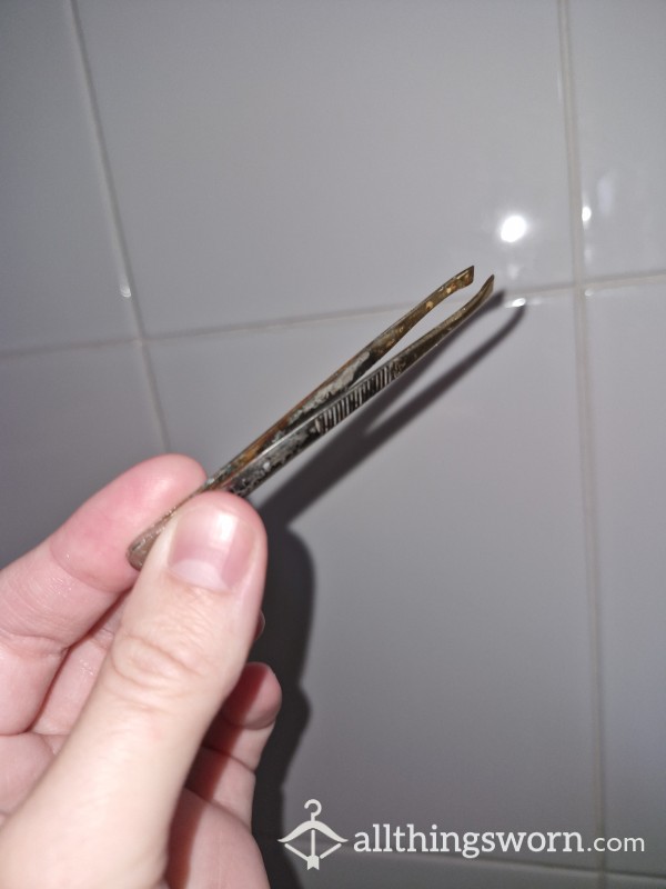 Shower Tweezers