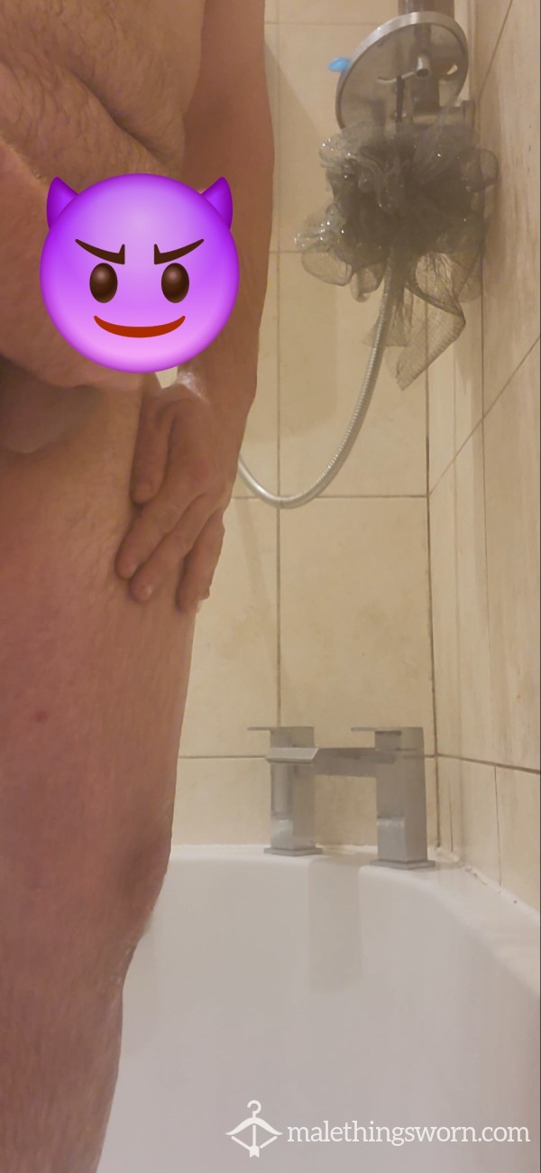 Shower Wank And C*m