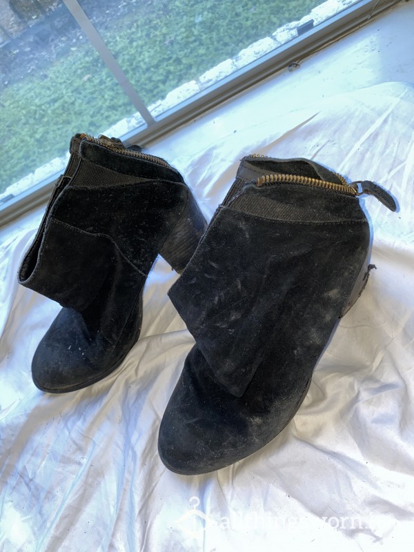 Size 7 Black Booties