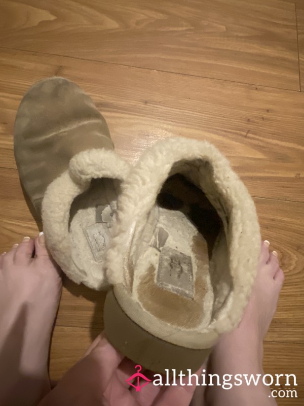 Smelly Used Ugg Slippers