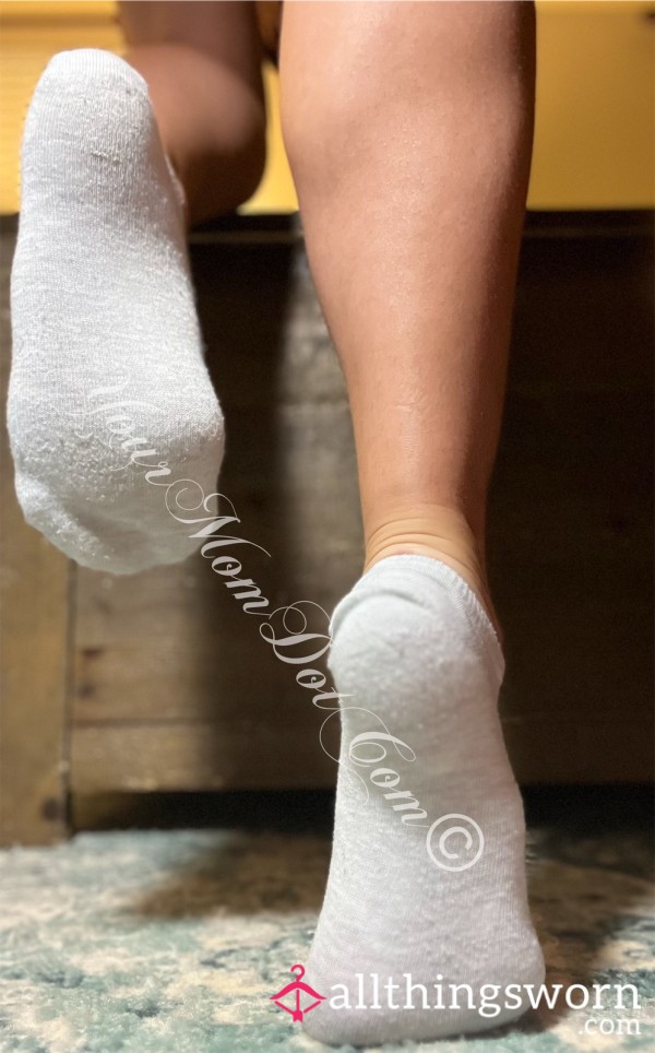 🧦 Solid Grey Socks