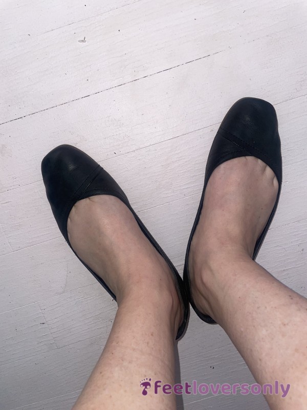 Stinky Smelly Black Leather Flat Shoes