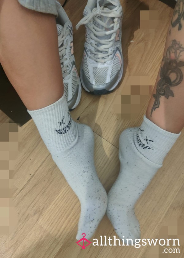 Sweaty Socks Worn For A Week This Summer Are Pretty Stinky