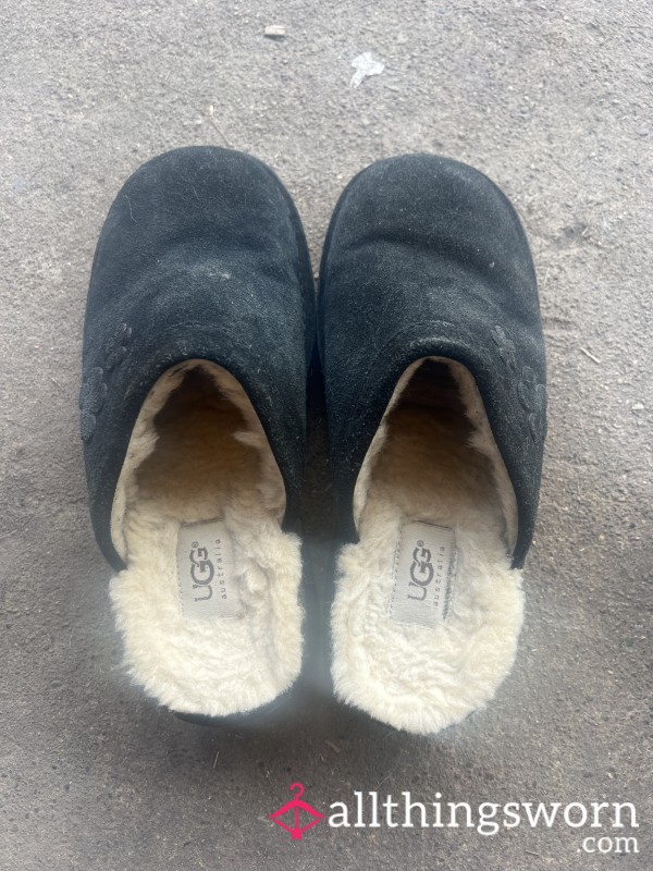 Ugg Clogs Size 9 Comes With Seven Day Wear