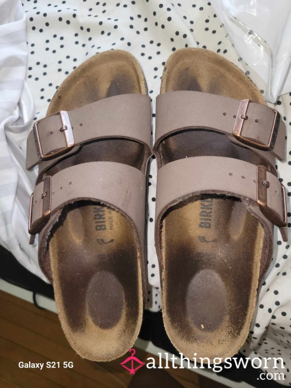 Very Used Brown Sandals