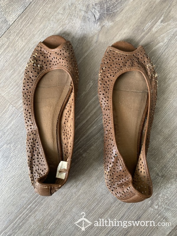 Very Worn Brown Flat Shoes