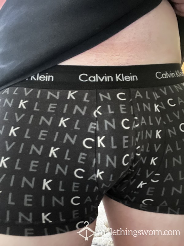 **SOLD** Well Worn Calvin Kleins L