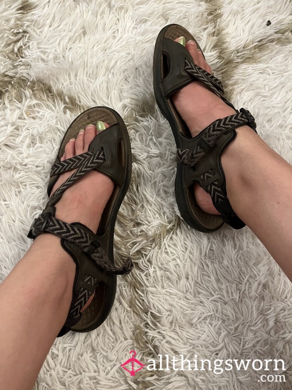 *SALE* Well Worn Hiking Sandals