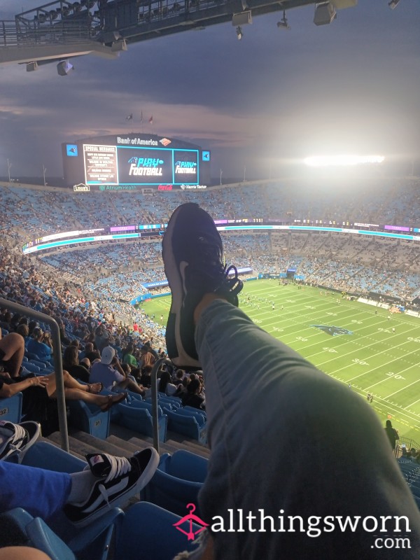 Well Worn Nike Air Max Worn Right Now At The Carolina Panthers Game!