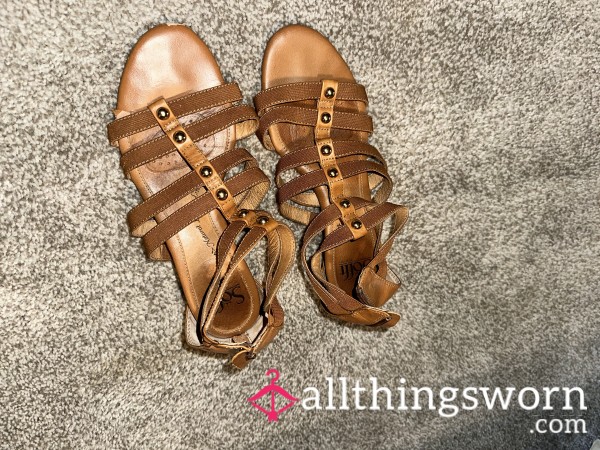 Well Worn Tan Open Sandal With Tiny Lift