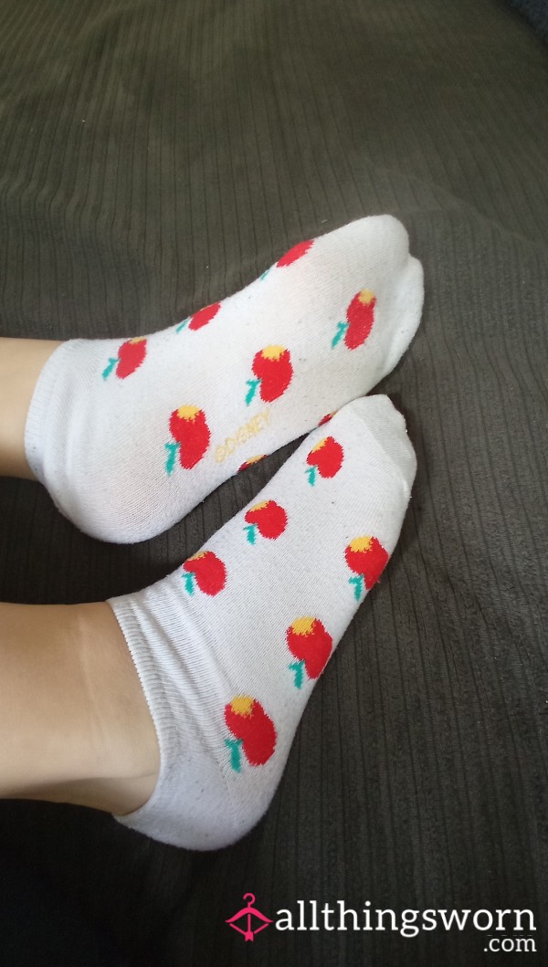 White Ankle Socks W Bitten Apple