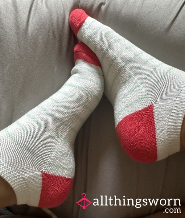 White /mint Striped Socks With Red Toes And Heel