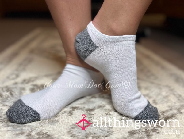 🧦 White Workout Sock- A**orted Heel & Toe Colors